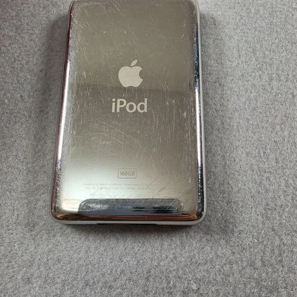 Apple iPod Classic 160GB MP3 Music Player Black